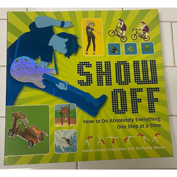 Show Off Book Candlewick Press - Picture 1 of 2